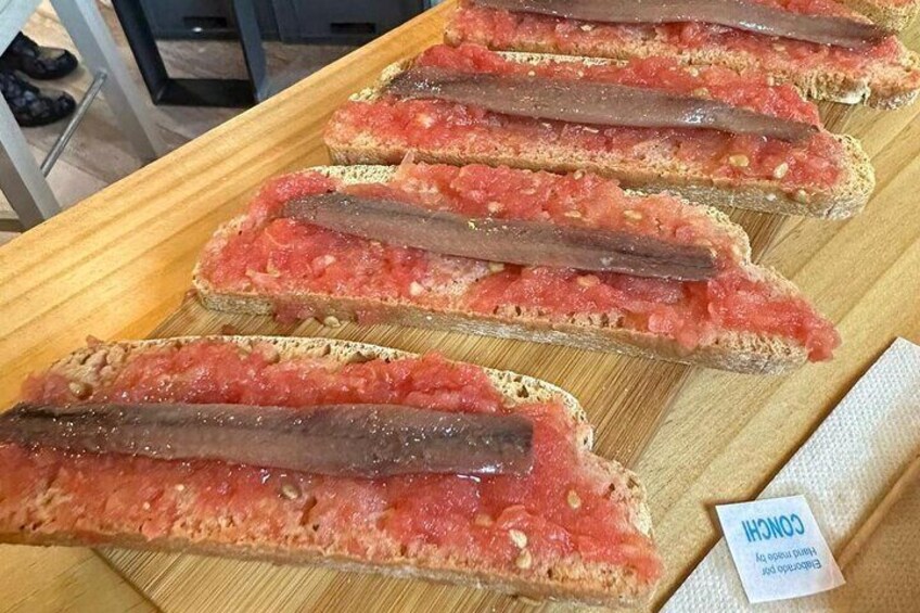 Visit and Gastronomic Experience of the Santoña Anchovy Factory