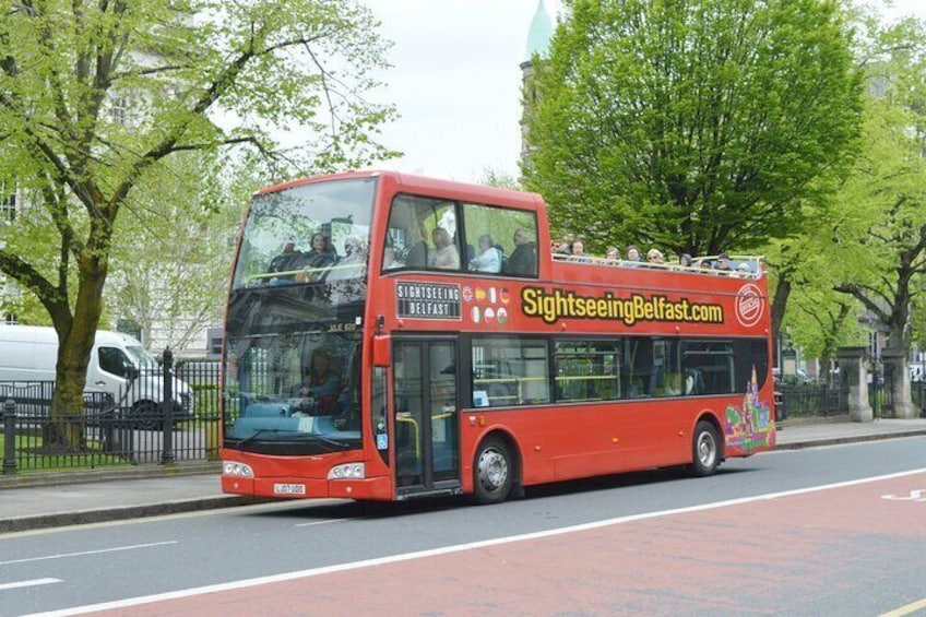 Sightseeing Belfast Hop-on Hop-off Open Top Tour