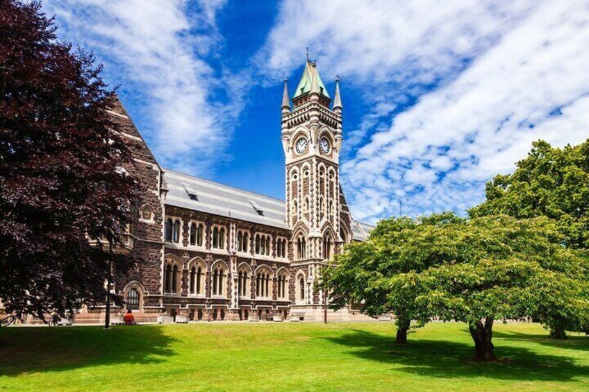 Otago University 
'Clocktower Building'