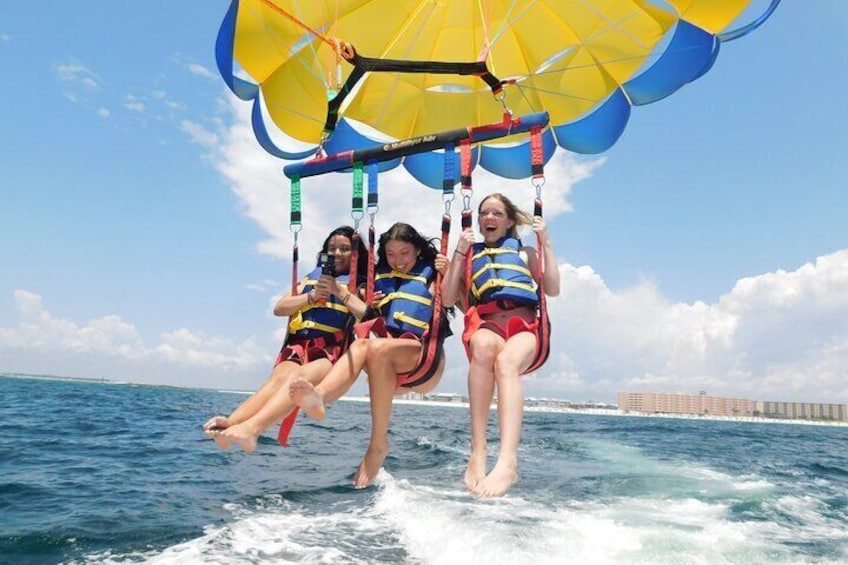 Sky High Parasailing from Marina Cafe in Destin Florida