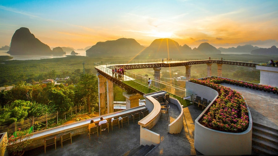 Samet Nangshe Viewpoint a Beyond Skywalk Nangshi Admission Ticket