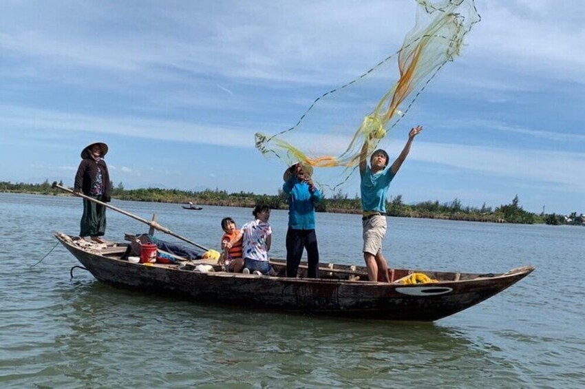 Hoi An Eco Tour: Bamboo Boat Ride, Farming & Fishing from Tien Sa Port