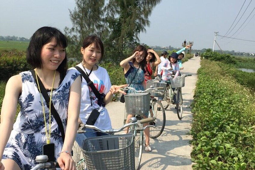 Hoi An Eco Tour: Bamboo Boat Ride, Farming & Fishing from Tien Sa Port