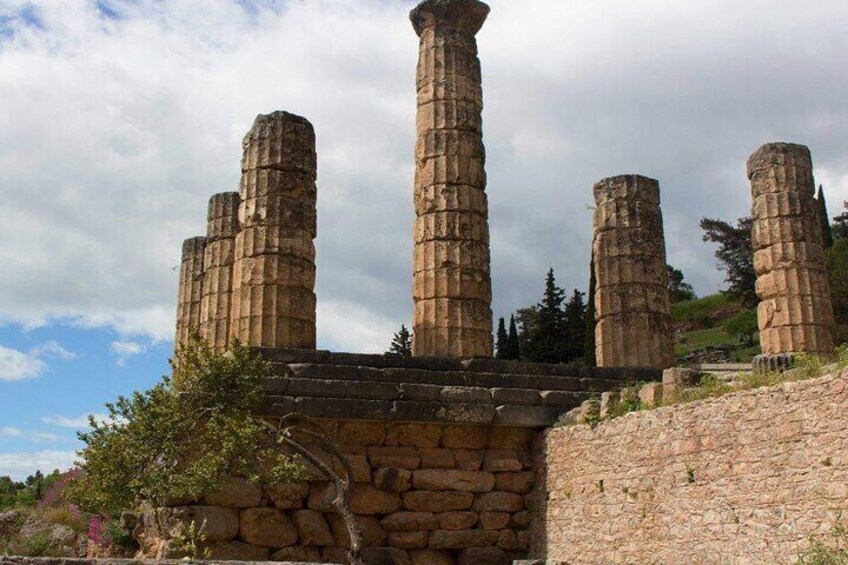 Full-Day Private Tour in Mystical Delphi and Arachova