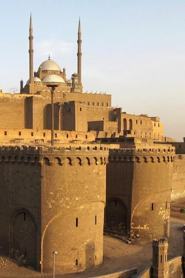 Giza Pyramids, The Egyptian Museum, Cairo Citadel and El Khan Bazaar in Cai