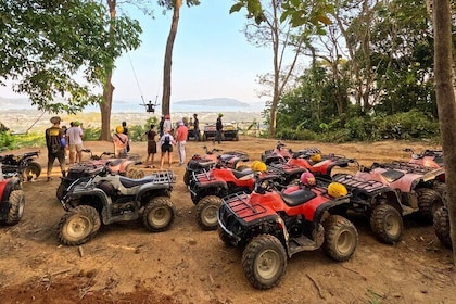 Experiencia de ATV y tirolesa en Phuket Paradise
