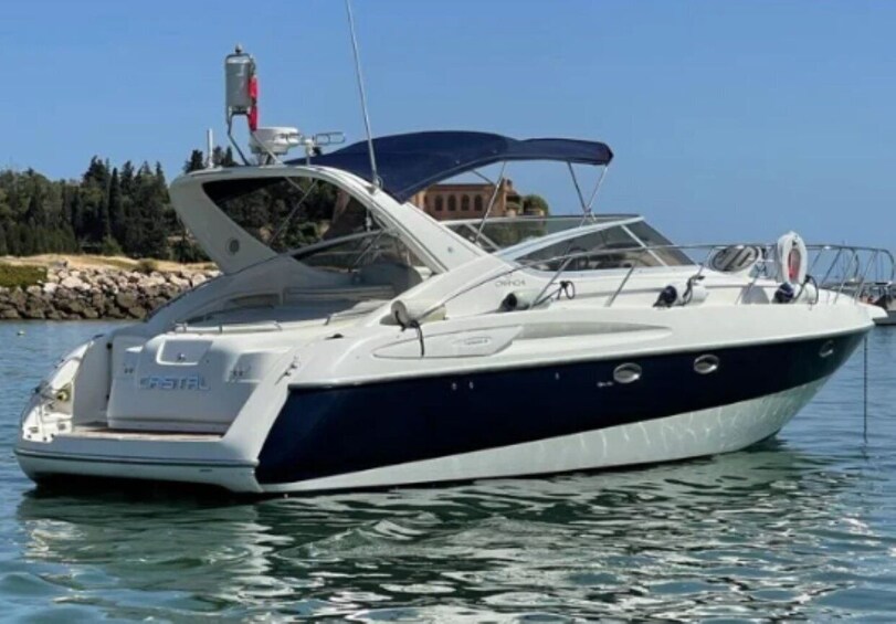 Lagos: Luxury Private Yacht Charter with Drinks and Snacks