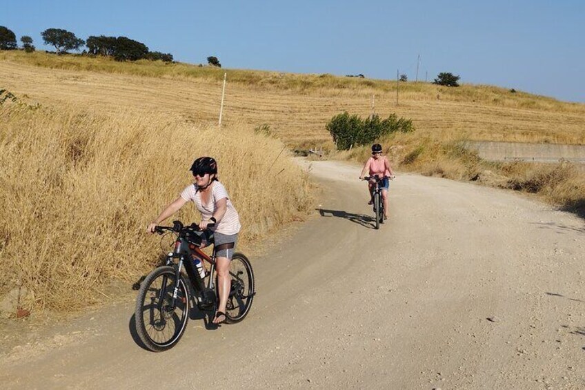 Tour to discover the Sicilian countryside by E-bike