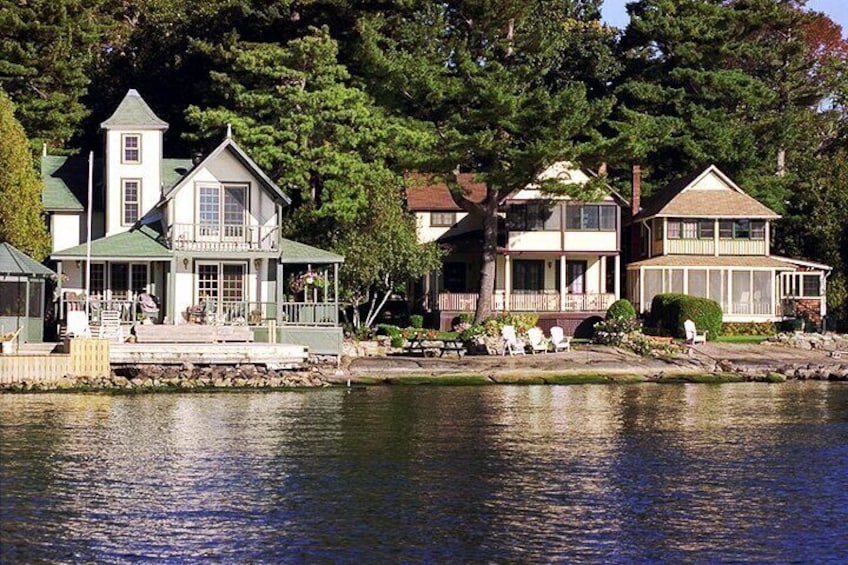 Private 90 Minute 1000 Islands Cruise For Up to 50 People
