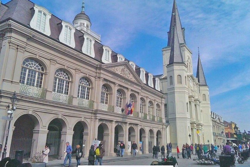 Picture 1 for Activity New Orleans: French Quarter Historical Walking Tour