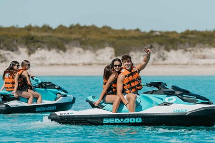 Can Picafort: Excursión guiada en moto acuática por la Playa de Muro con fo...