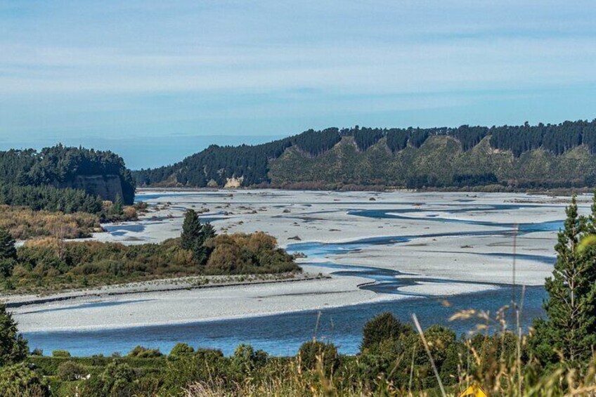 2-day Private Overnight Hurunui River Hot Springs Hike or Bike