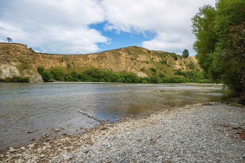 2-day Private Overnight Hurunui River Hot Springs Hike or Bike