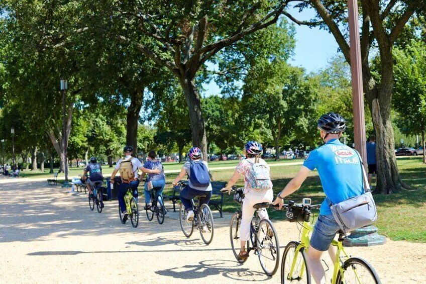 2 Hour Guided Bike Tour of Capitol Hill