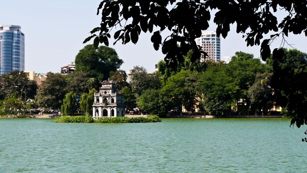 Hanoi Historical and Cultural Village Tour: Dong Ngac & Old Quarter