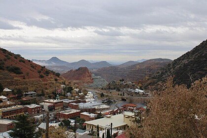 3-Hour Tour - Mountaintop, Old Bisbee, Open Pits, & Lowell