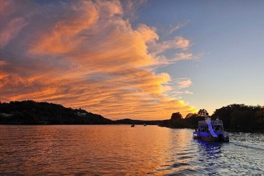 Sunset Boat Views are the best in Ausitn