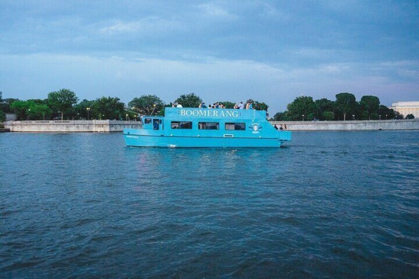 Shared Sightseeing Boat Tour in Washington