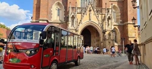 Wroclaw: 2 uur durende elektrische bustour met gids of bandje