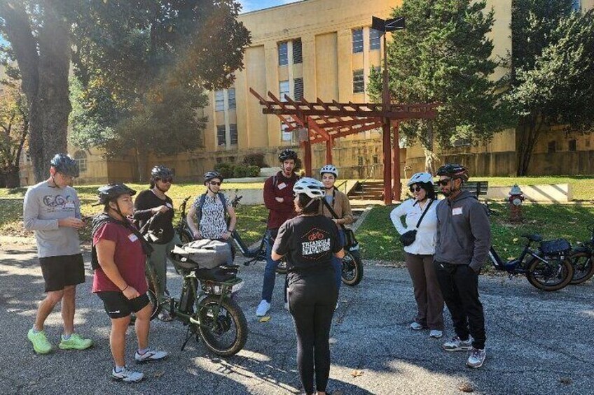 Raleigh Guided E-bike Tour: Ghosts, Mystery, Creepy History