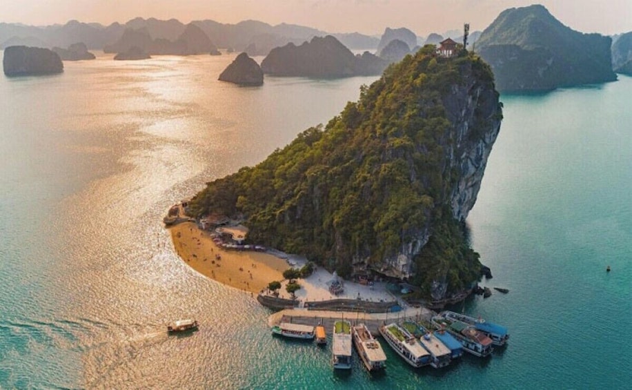 Explore Halong Bay & Discover Hanoi Rich Culture 2-Day Tour