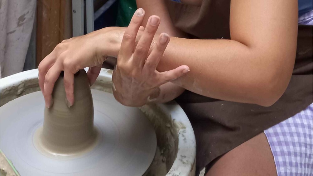 Picture 2 for Activity Vietri sul Mare: Ceramics workshop with the pottery lathe