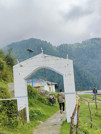 Picture 5 for Activity Guided Day Hike to Guna Devi Temple from Mcleodganj