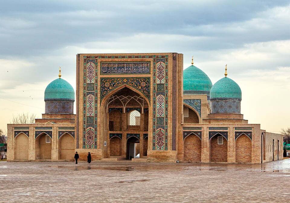 Taskent, Samarkand, or Bukhara: Afrosiyob Fast Train Ticket