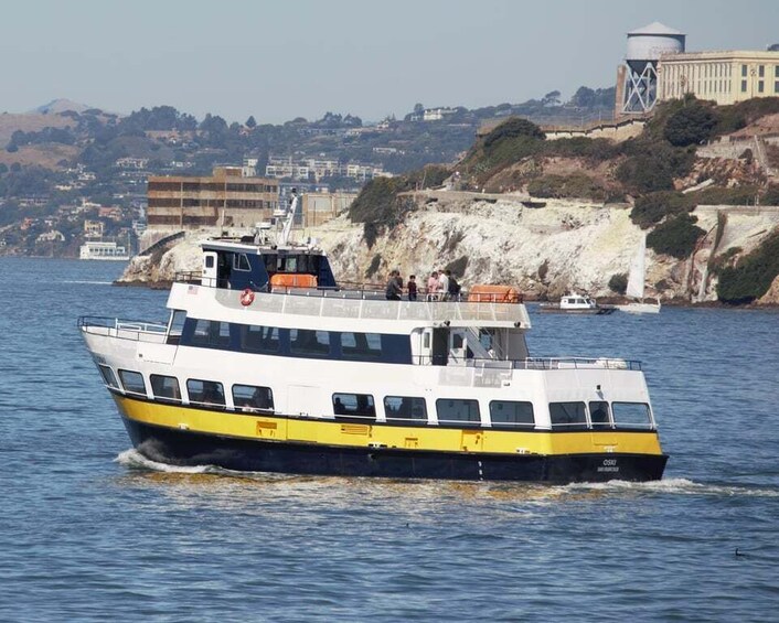 Picture 2 for Activity San Francisco: Skip-the-Line 1-Hour Bay Cruise by Boat