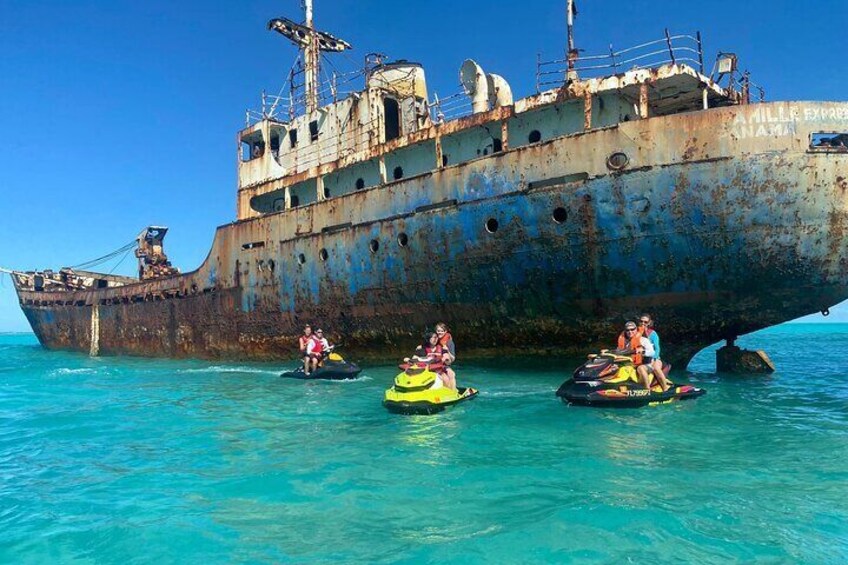 The La Famille Express Shipwreck is one of the most popular stops on the Southside of the island of Providenciales.

Get on one of our Jet skis and let’s go for a jump!