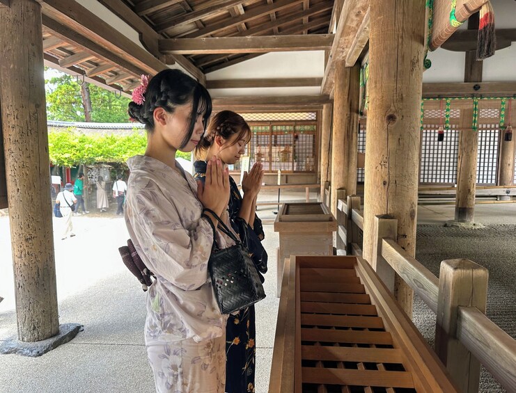 Historical Nara & Kyoto 1-Day Bus Tour