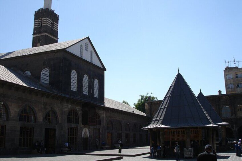 2 Day Private Tour on Rich History and Heritage of Diyarbakir 