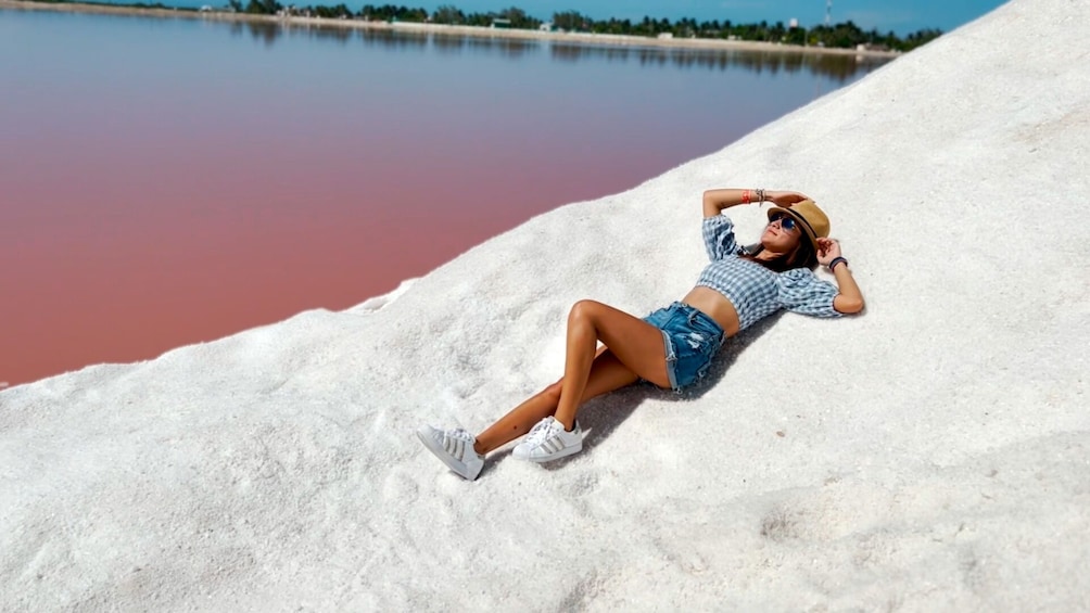 Rio Lagartos - Las Coloradas with Lunch Day Trip