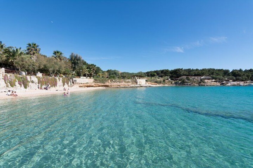 Private day trip to Hvar and Blue lagoon with Snorkeling