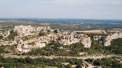From Marseille: Provence Sightseeing Tour and Wine Tasting