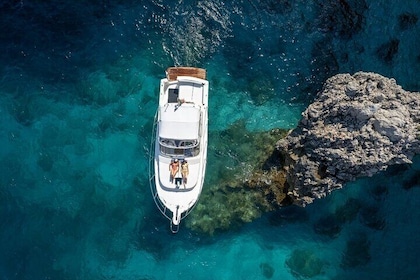 half day boat trip to capri with a visit to the caves