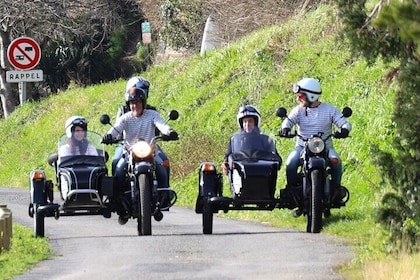 From Saint Malo to Cancale in a vintage sidecar