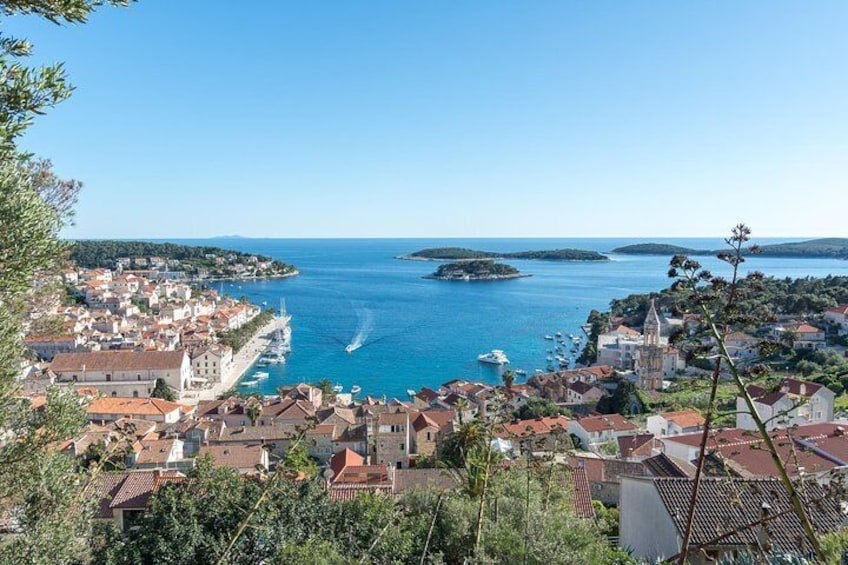 Boat Private Day Tour to Hvar and Pakleni Islands from Split