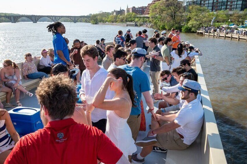 2 Hour Party Yacht Cruise in Potomac River