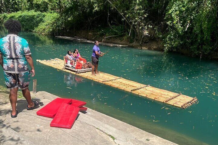 Martha Brae Bamboo River Rafting 