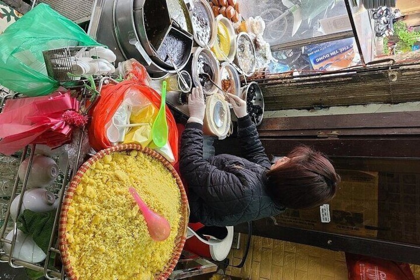 Hanoi Walking Street Food Tour with Train Street