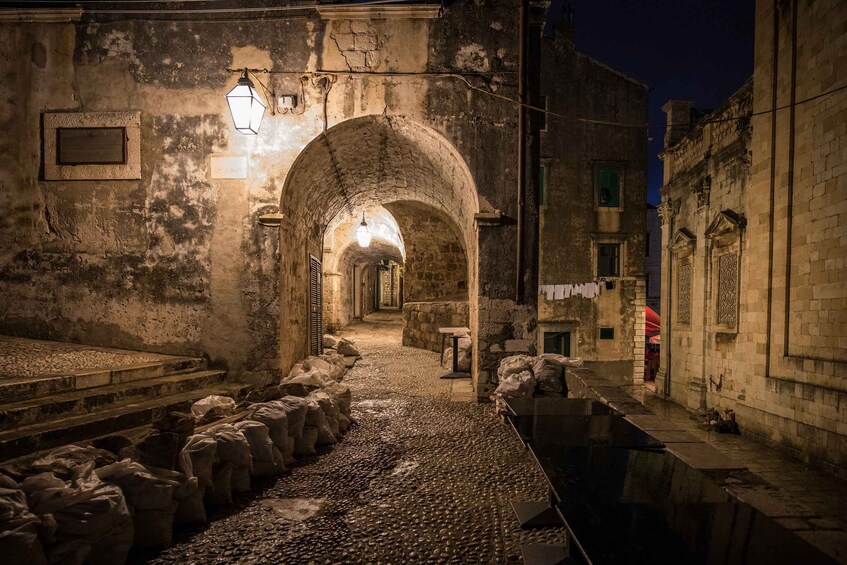 Picture 2 for Activity Dubrovnik: Dark tales of the Old Town