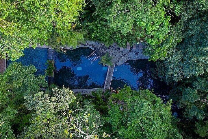 Ecotermales hot springs in La Fortuna town