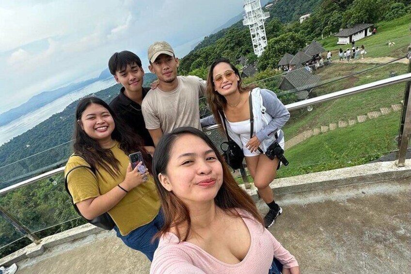 Tagaytay Photo Tour with Private Car