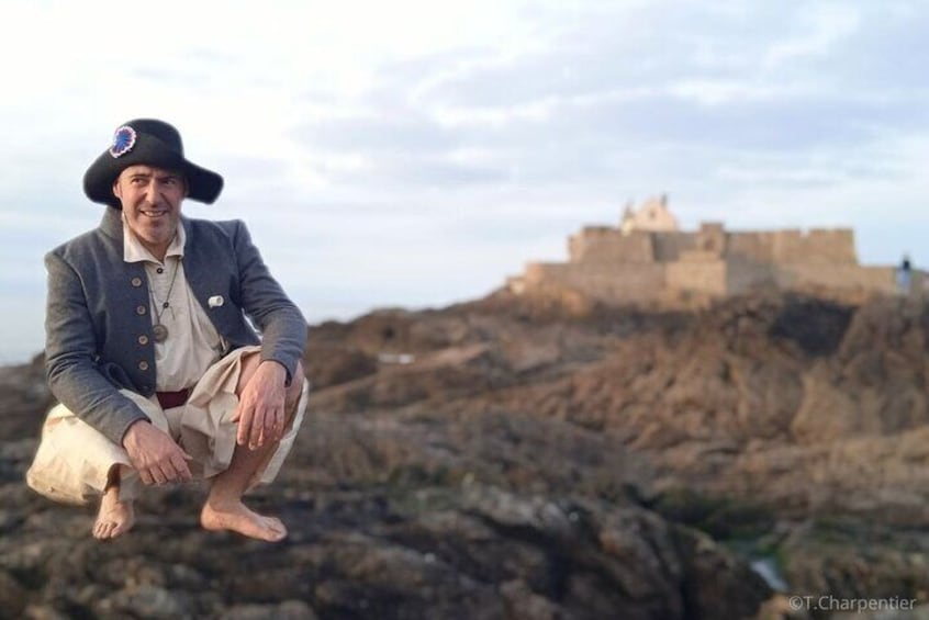 Guided tour of Saint Malo at the time of the last corsairs