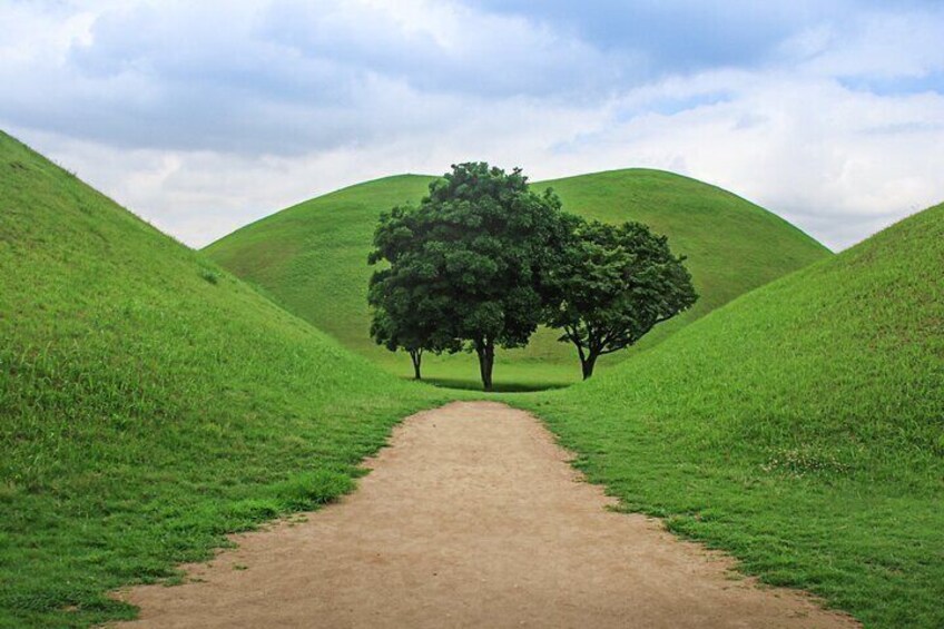 Gyeongju Day and Night One Day Guided Tour from Busan
