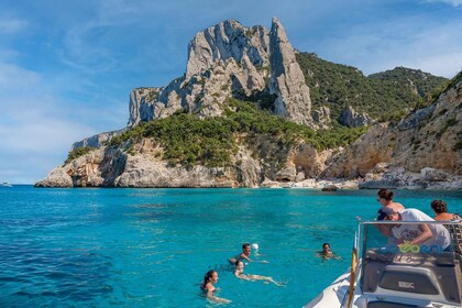 Santa Maria Navarrese: Baunei Coast Cruise with Swim Stops