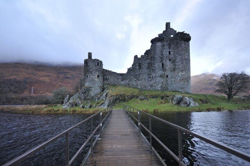 Edinburgh to Glencoe & the Kelpies on a Lochs & Castles Tour