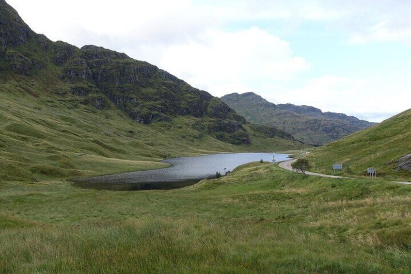 Edinburgh to Glencoe & the Kelpies on a Lochs & Castles Tour