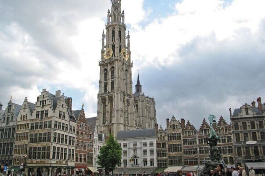 Unveil Antwerp's allure on our captivating walking tour